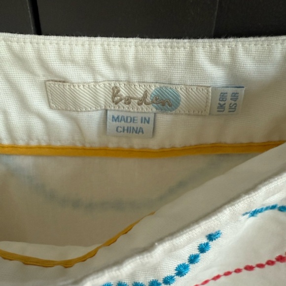 BODEN Imogen Embroidered Scalloped Hem Cotton Skirt •US 4 - Picture 2 of 6